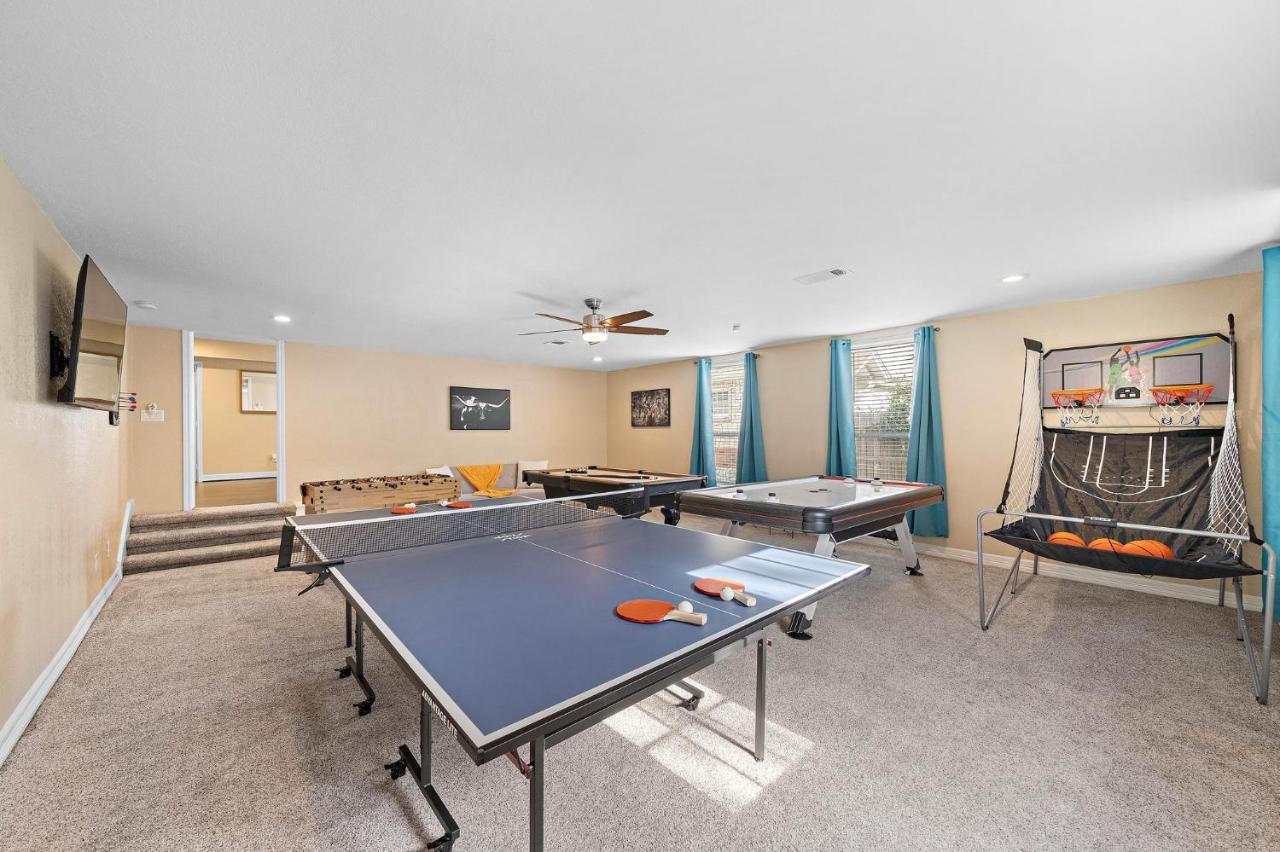 Nr Med Center, Dt, Midtown Game Room Sleep 16 Хюстън Екстериор снимка