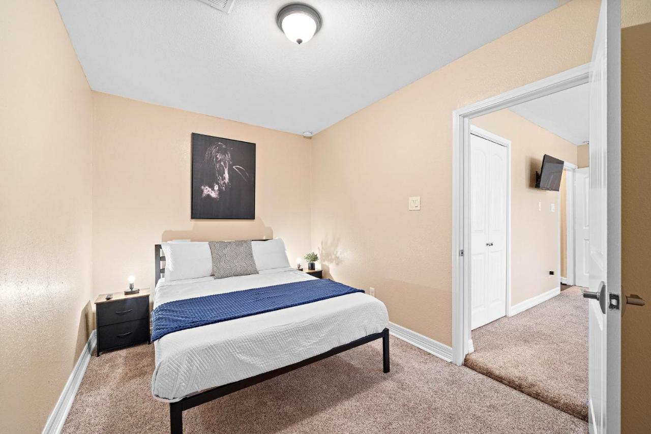 Nr Med Center, Dt, Midtown Game Room Sleep 16 Хюстън Екстериор снимка