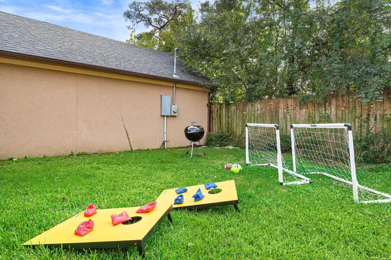 Nr Med Center, Dt, Midtown Game Room Sleep 16 Хюстън Екстериор снимка